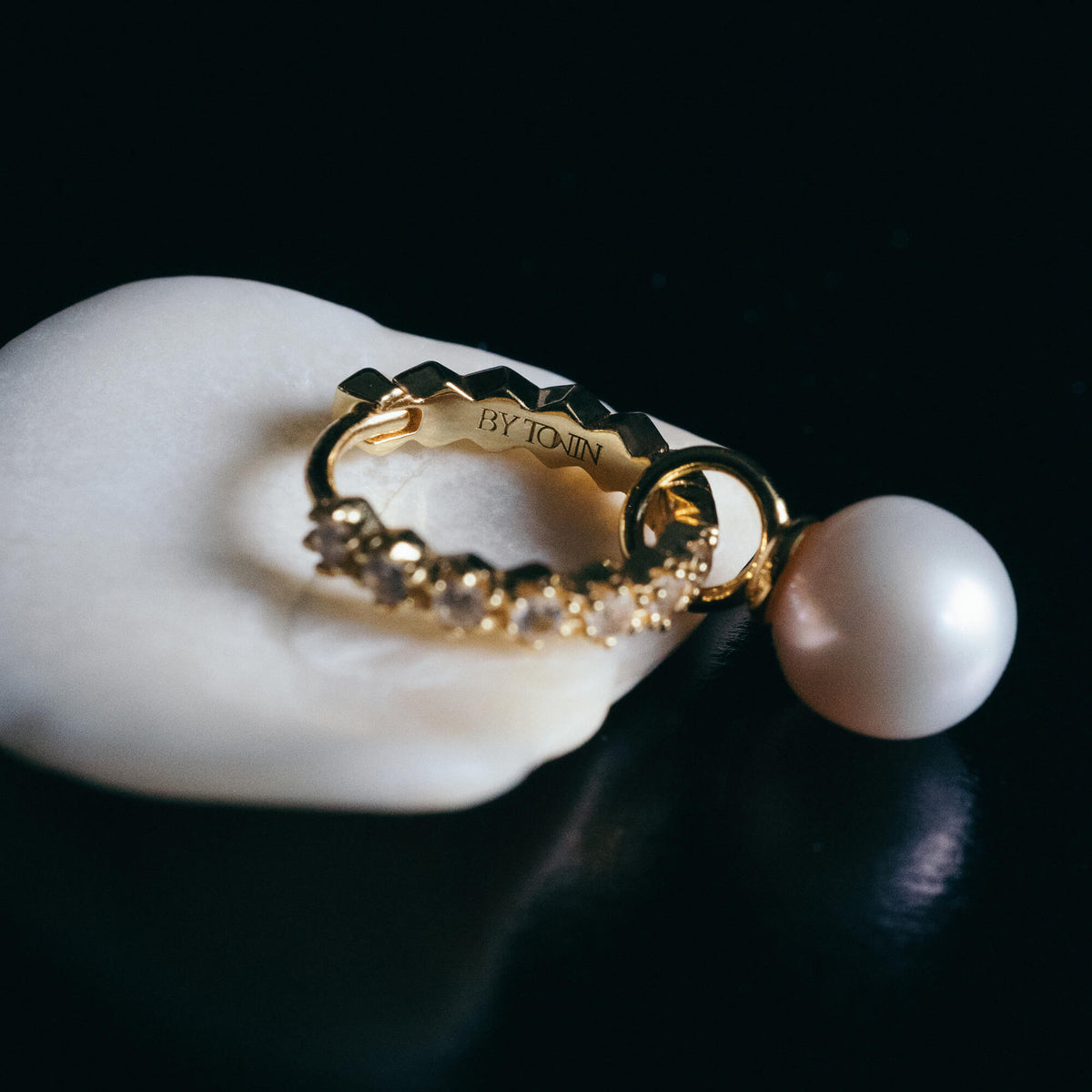 A Guide to Considered Purchasing: What to Look For When Buying Everyday Jewellery