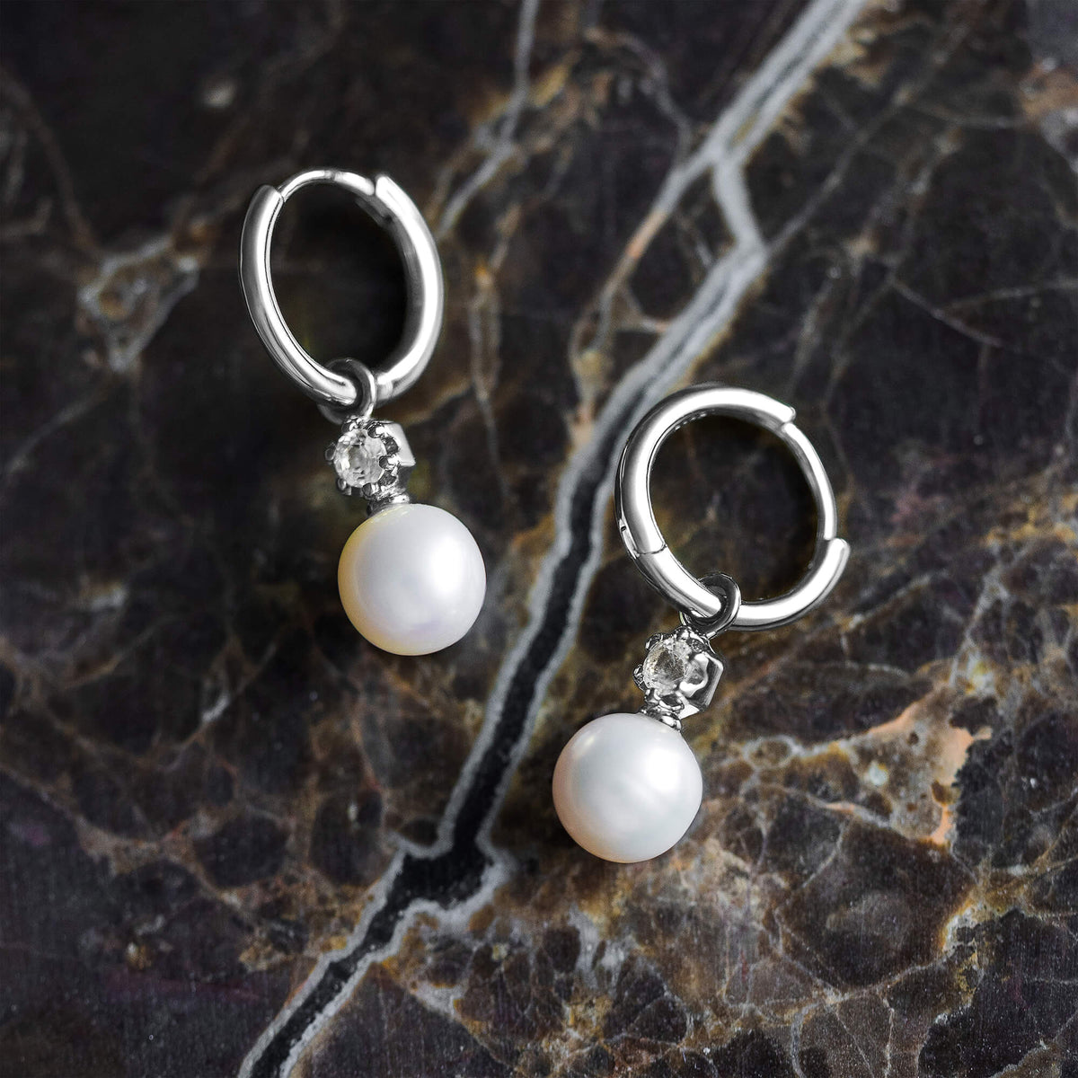 Brincos de Argola com Pérolas La Clara