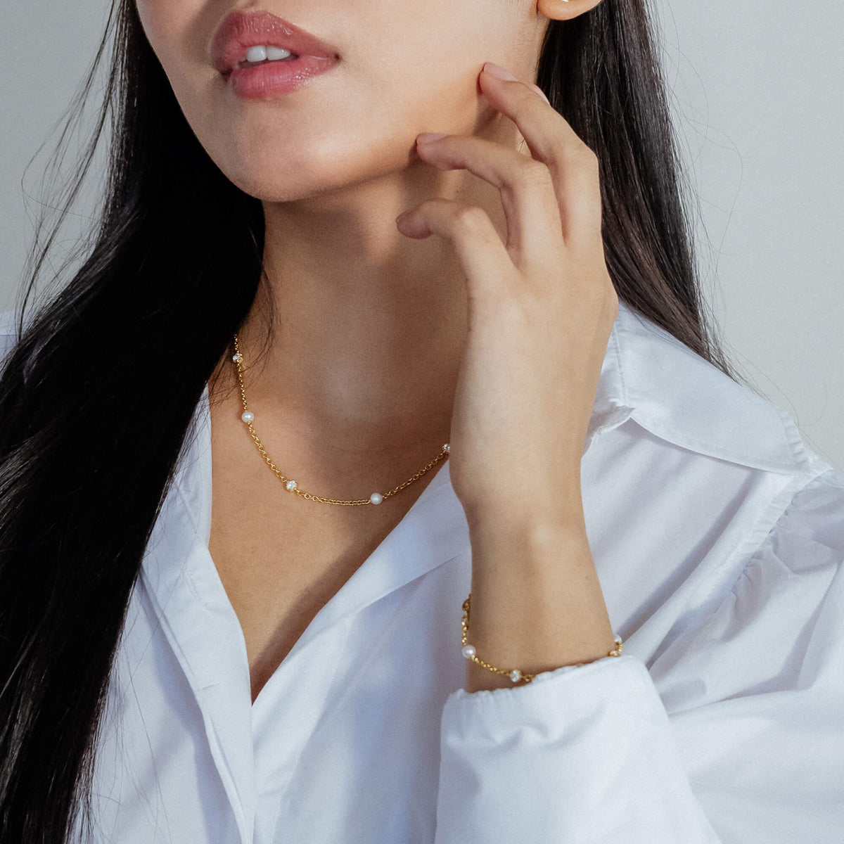 La Clara Pearl and Topaz Station Bracelet