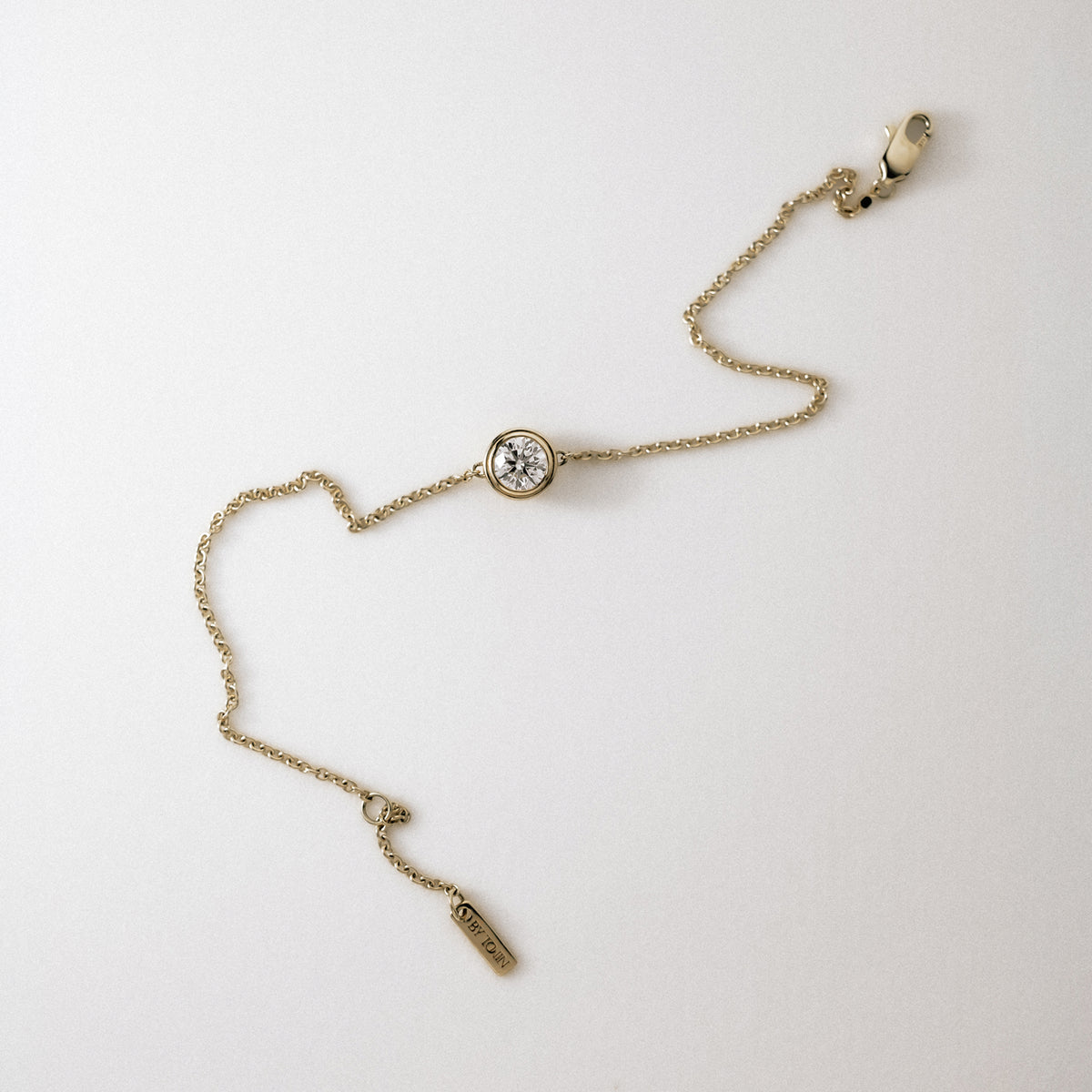 A Pulseira Solitário de Diamantes